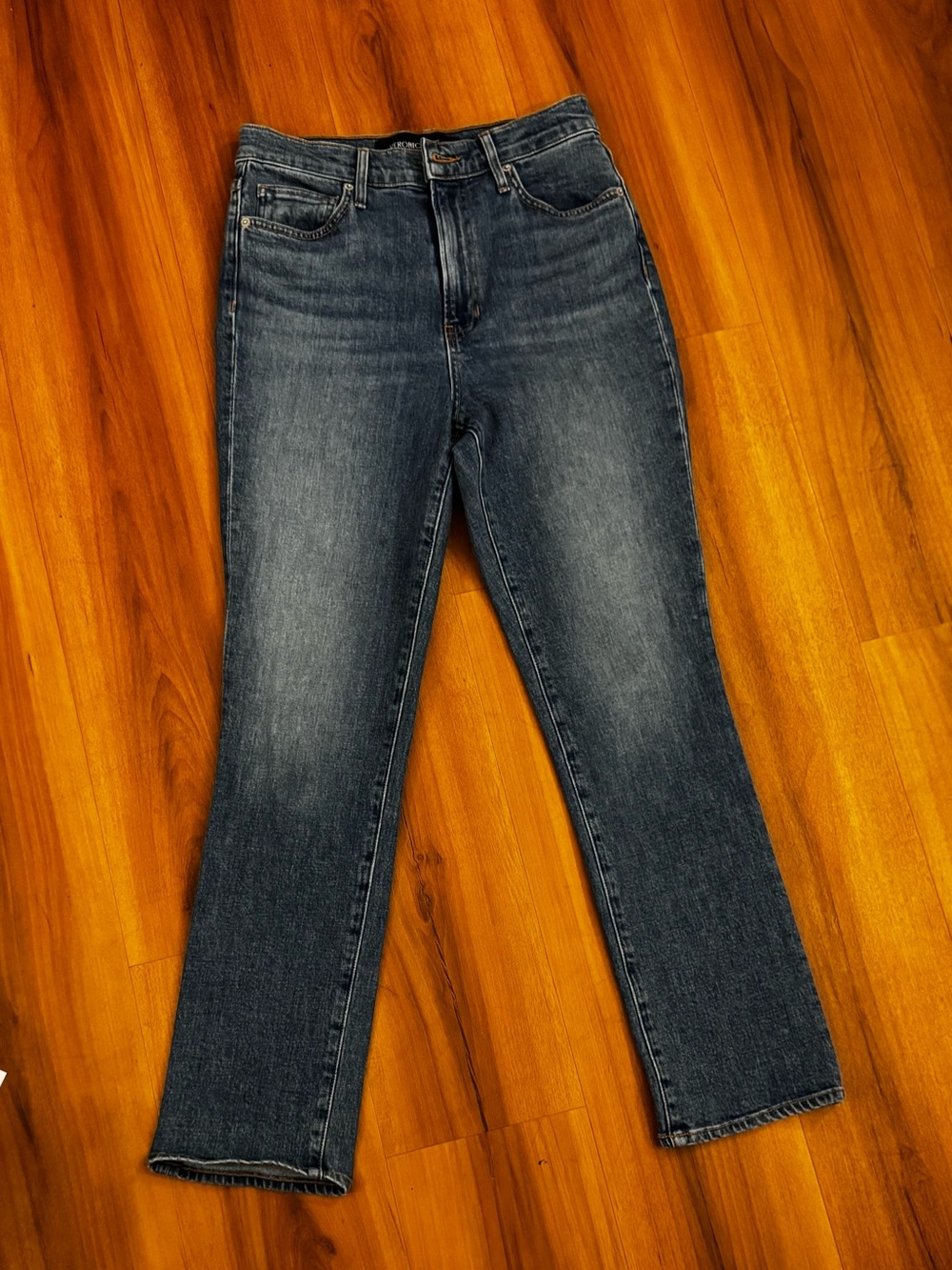 Veronica Beard Ryleigh Slim Straight Ankle High Rise